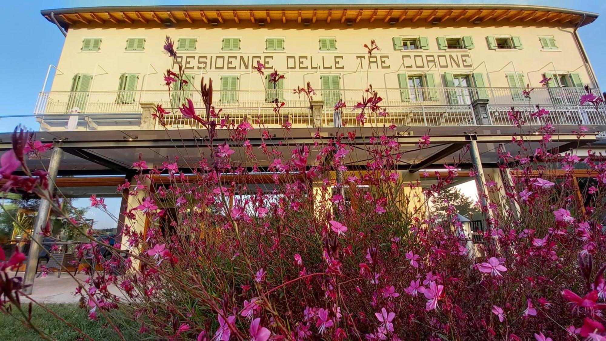Residence Delle Tre Corone Trescore Balneario Zewnętrze zdjęcie